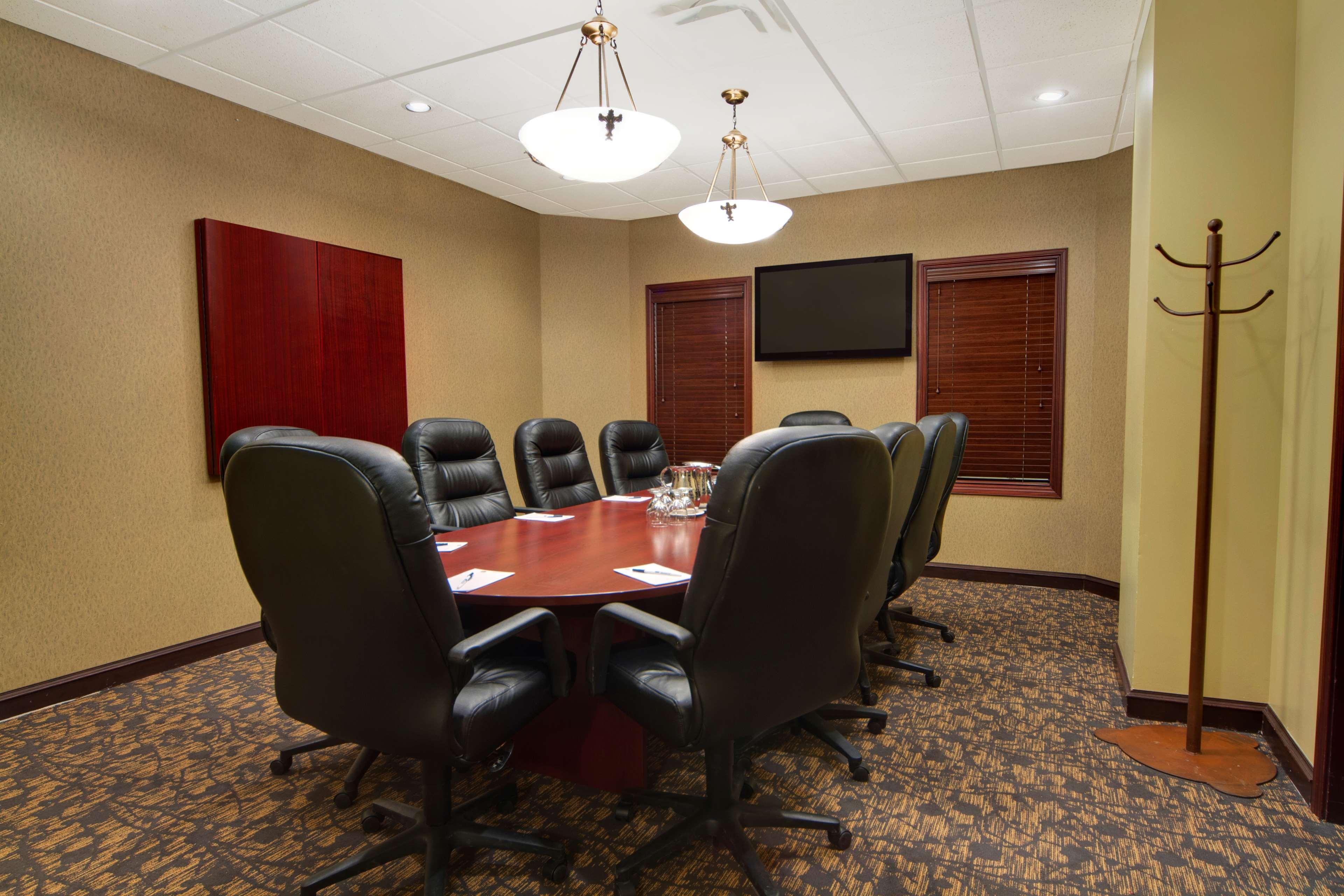 Best Western Plus Winnipeg Airport Hotel Εξωτερικό φωτογραφία