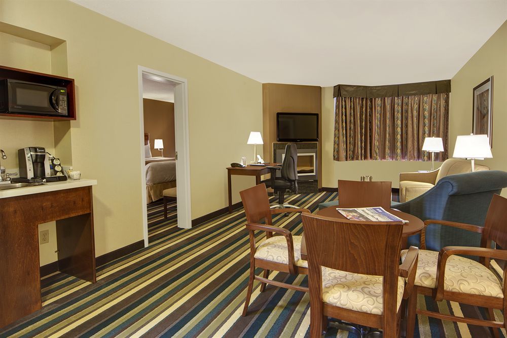 Best Western Plus Winnipeg Airport Hotel Εξωτερικό φωτογραφία